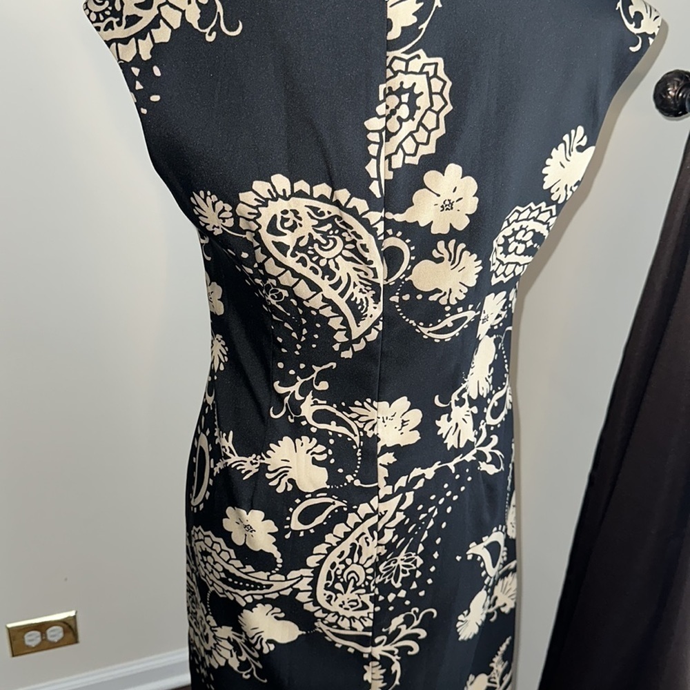 Ronni Nicole Black & Tan Floral Print Dress - Picture 5 of 7